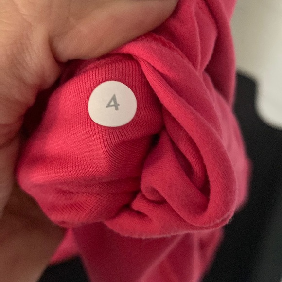 Lululemon leggings size 4 excellent condition - Picture 2 of 5